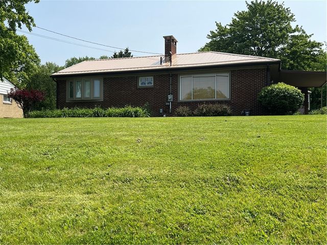 2617 S Hermitage Rd, Hermitage, PA 16148