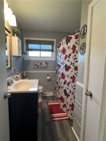 2617 S Hermitage Rd, Hermitage, PA 16148