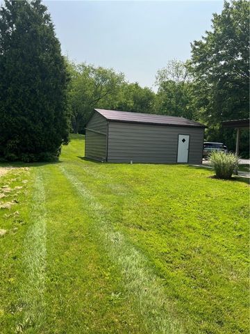 2617 S Hermitage Rd, Hermitage, PA 16148