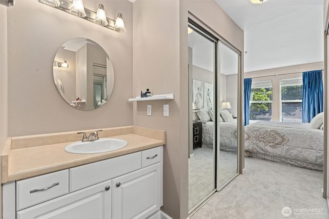 33020 10th Avenue SW #M302, Federal Way, WA 98023