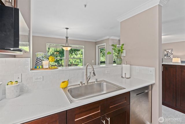 33020 10th Avenue SW #M302, Federal Way, WA 98023