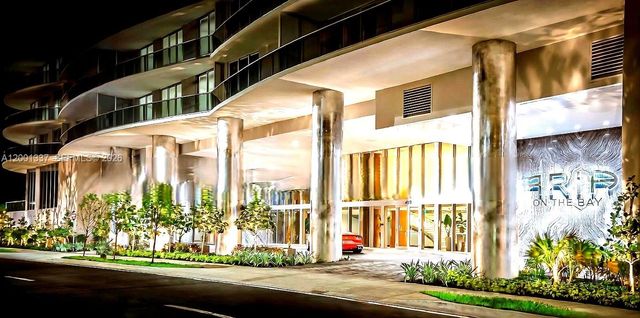 488 NE 18th St 204, Miami, FL 33132