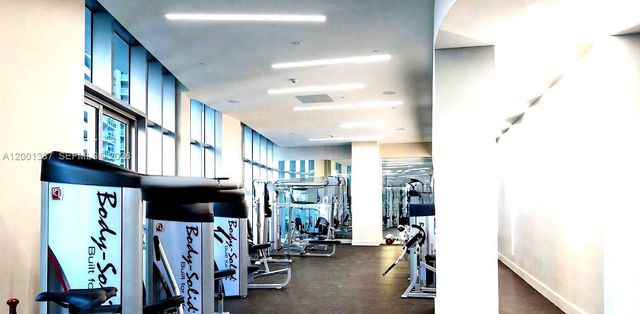 488 NE 18th St 204, Miami, FL 33132