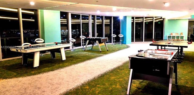 488 NE 18th St 204, Miami, FL 33132