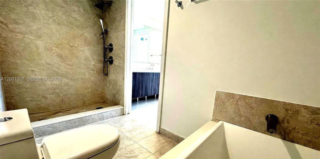 488 NE 18th St 204, Miami, FL 33132