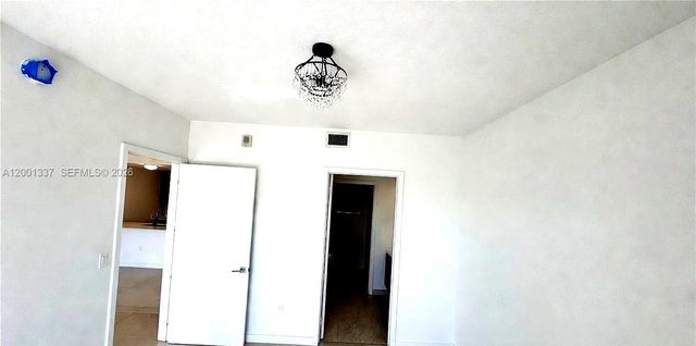 488 NE 18th St 204, Miami, FL 33132