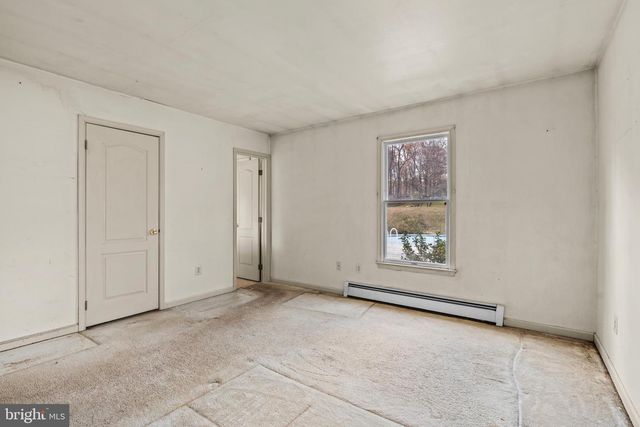 1545 OAK LN, Upper Black Eddy, PA 18972