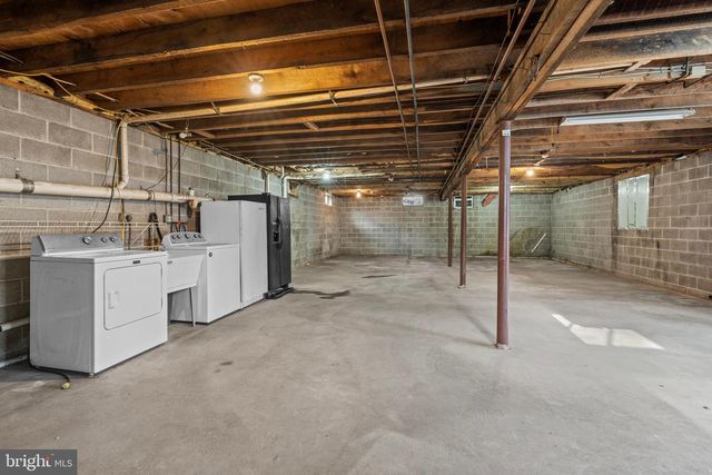 1545 OAK LN, Upper Black Eddy, PA 18972