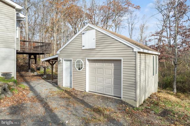 1545 OAK LN, Upper Black Eddy, PA 18972