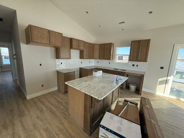 5198 N Toben Dr, Bel Aire, KS 67226