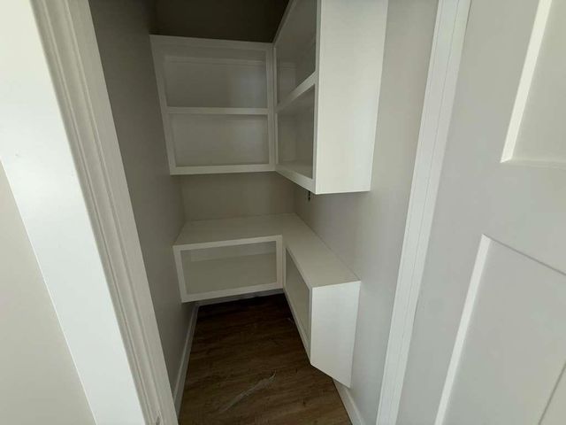 5198 N Toben Dr, Bel Aire, KS 67226