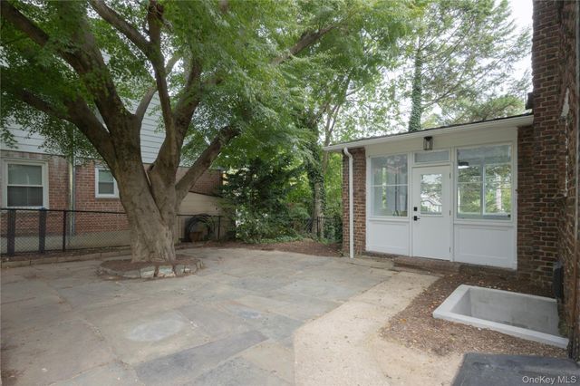 402 Westchester Avenue, Mount Vernon, NY 10552