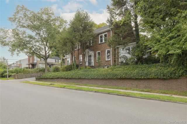 402 Westchester Avenue, Mount Vernon, NY 10552