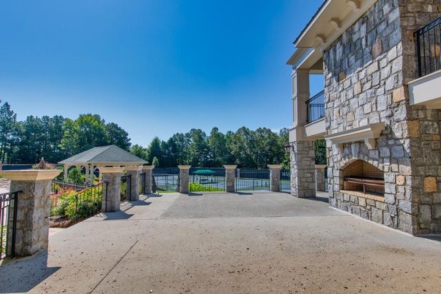1524 Lake Heights Circle, Dacula, GA 30019