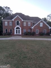 145 northmill Parkway, Stockbridge, GA 30281