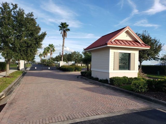 295 SPINNAKER COURT, Auburndale, FL 33823