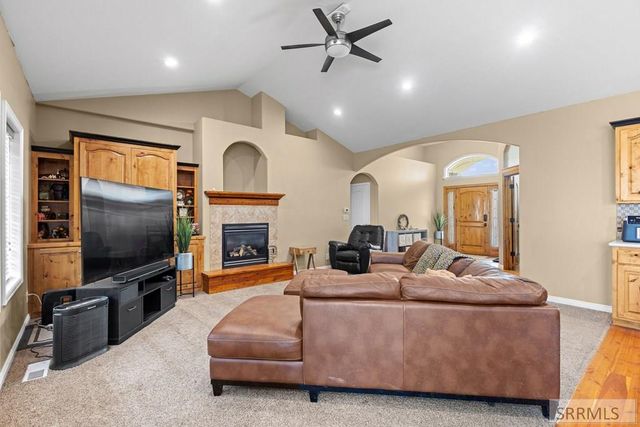 2917 Woodbridge Circle, Idaho Falls, ID 83401