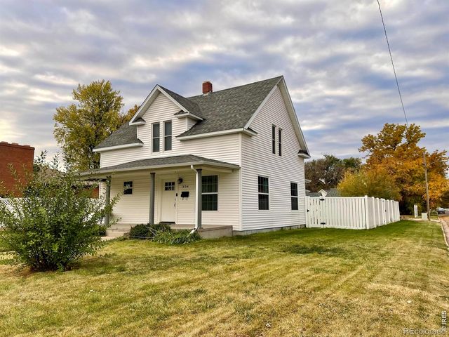 304 S High School Avenue, Holyoke, CO 80734