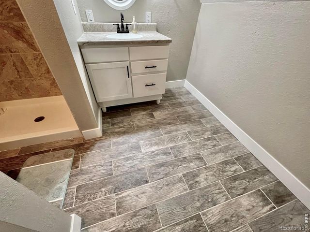 304 S High School Avenue, Holyoke, CO 80734