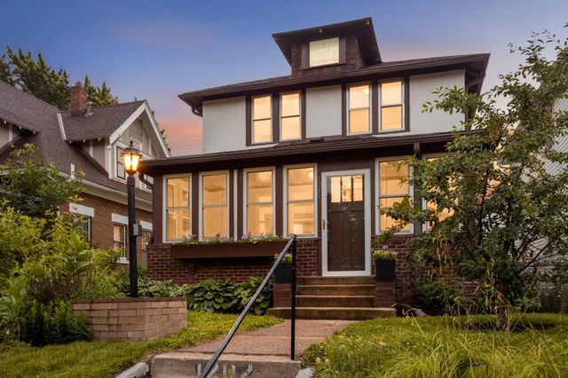1202 Thomas Avenue, Saint Paul, MN 55104