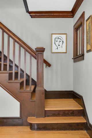 1202 Thomas Avenue, Saint Paul, MN 55104