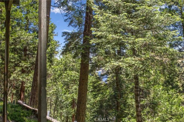 24702 Nestal Court, Crestline, CA 92325