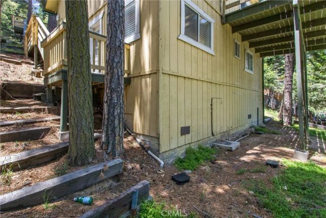 24702 Nestal Court, Crestline, CA 92325