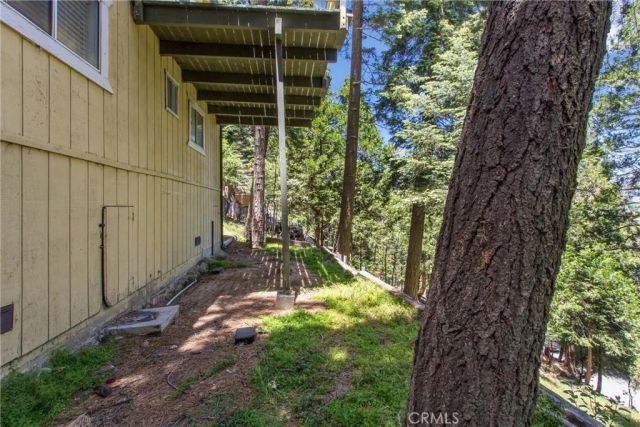 24702 Nestal Court, Crestline, CA 92325