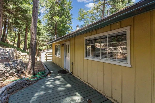 24702 Nestal Court, Crestline, CA 92325