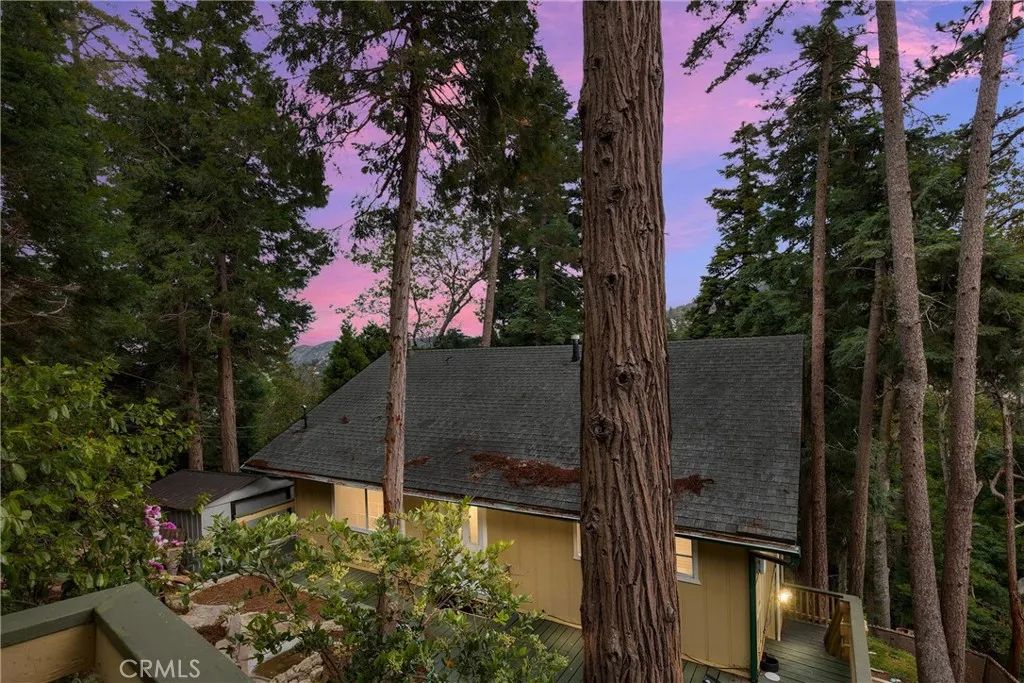 24702 Nestal Court, Crestline, CA 92325