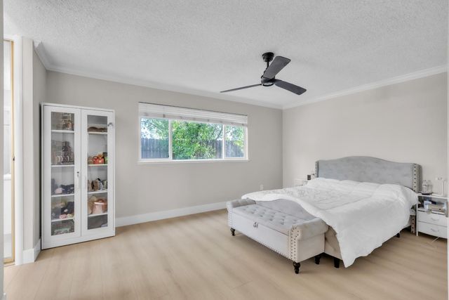 9833 Winterwood Way, Sacramento, CA 95827