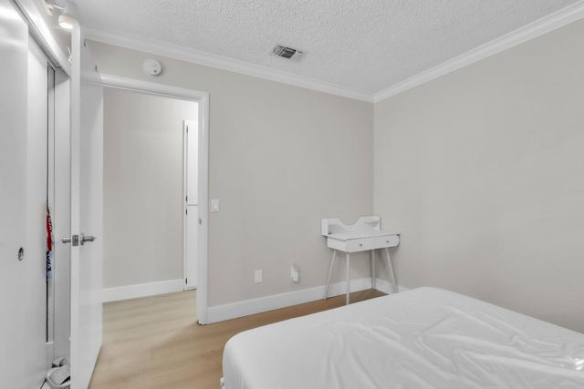 9833 Winterwood Way, Sacramento, CA 95827