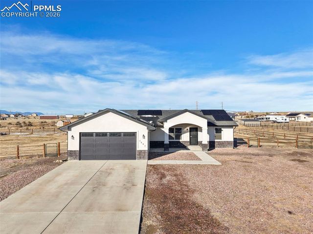 1487 E Arrowwood Lane, Pueblo West, CO 81007