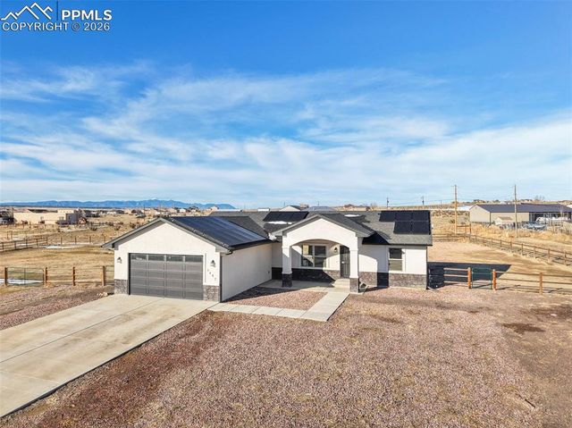 1487 E Arrowwood Lane, Pueblo West, CO 81007