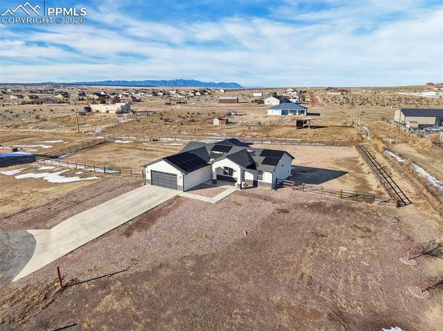 1487 E Arrowwood Lane, Pueblo West, CO 81007