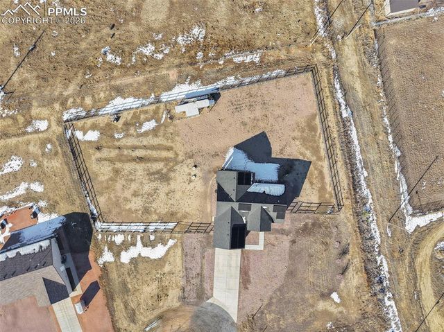 1487 E Arrowwood Lane, Pueblo West, CO 81007