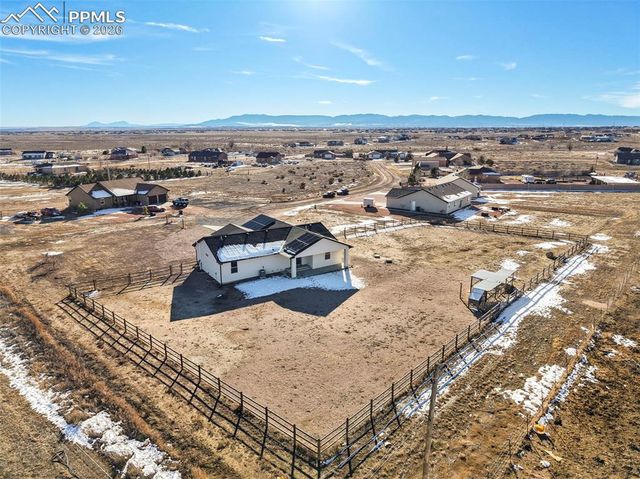 1487 E Arrowwood Lane, Pueblo West, CO 81007