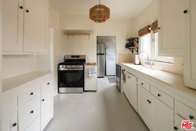 1710 GLYNDON Avenue, Venice (los Angeles), CA 90291