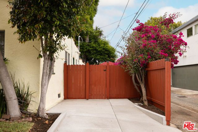 1710 GLYNDON Avenue, Venice (los Angeles), CA 90291
