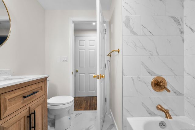 117 West Chippen Hill Road, Burlington, CT 06013