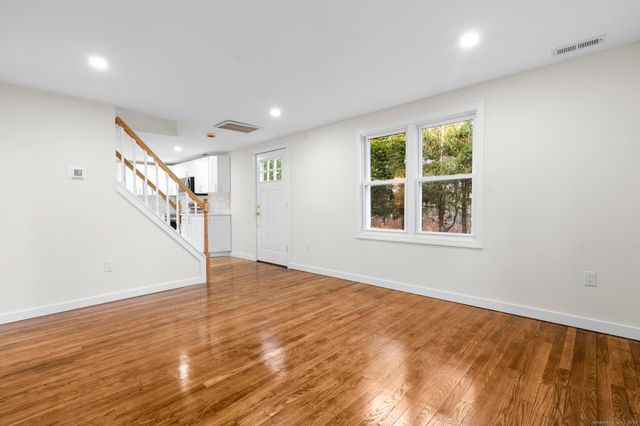 117 West Chippen Hill Road, Burlington, CT 06013