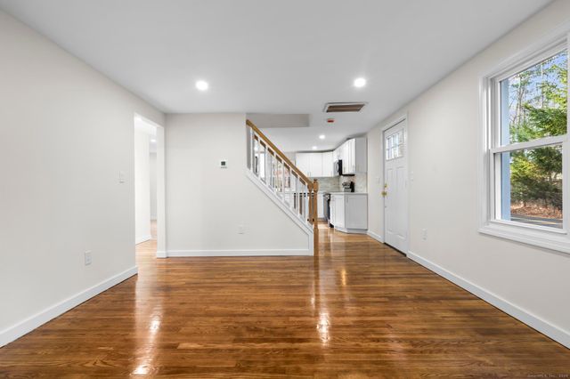 117 West Chippen Hill Road, Burlington, CT 06013