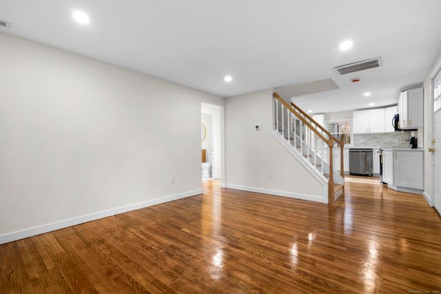 117 West Chippen Hill Road, Burlington, CT 06013