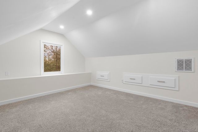 117 West Chippen Hill Road, Burlington, CT 06013