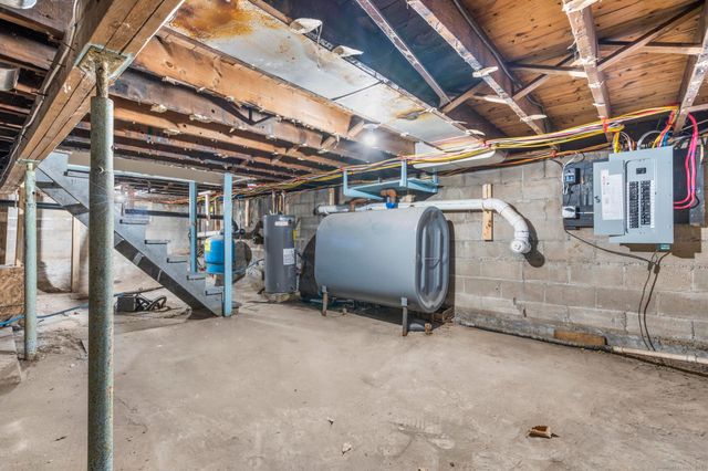 117 West Chippen Hill Road, Burlington, CT 06013