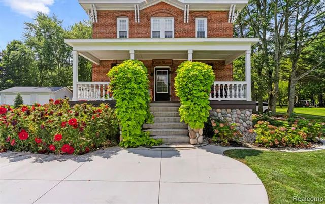 4567 N Seymour Road, Flushing, MI 48433