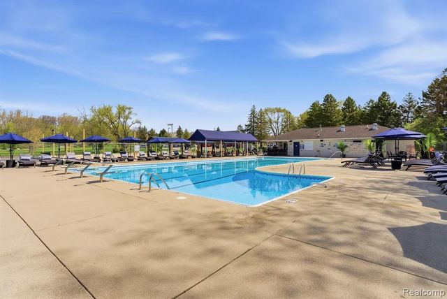4567 N Seymour Road, Flushing, MI 48433