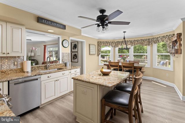 10 SECRETARIO WAY, Hamilton, NJ 08690