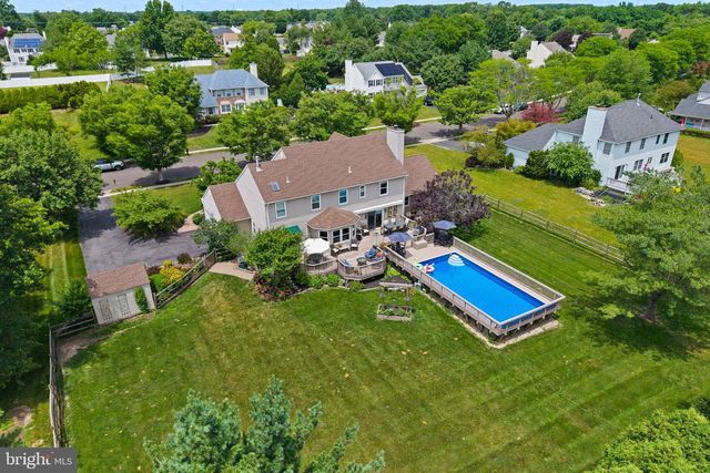 10 SECRETARIO WAY, Hamilton, NJ 08690