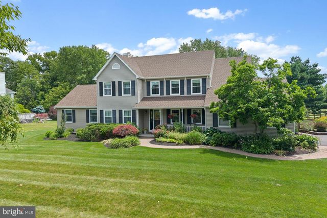 10 SECRETARIO WAY, Hamilton, NJ 08690